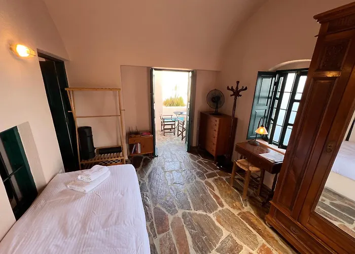 Oia Vineyart Homes